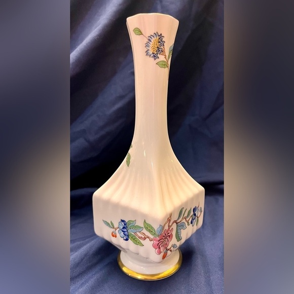 Pembroke Aynsley England Fine Bone China Gilded Milk White Glass Porcelain Vase - Picture 9 of 14